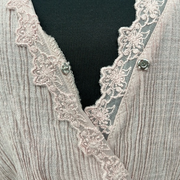 Lush Wrap Tie Side Blouse - Picture 6 of 7